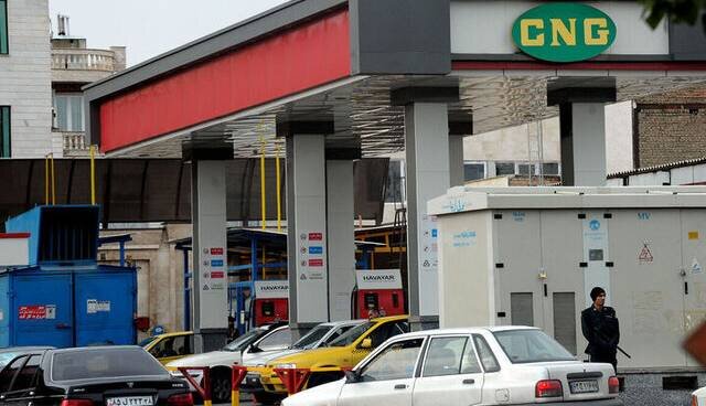 گام جدید دولت برای کاهش مصرف بنزین؛ خودروها به‌صورت رایگان دوگانه‌سوز می‌شوند