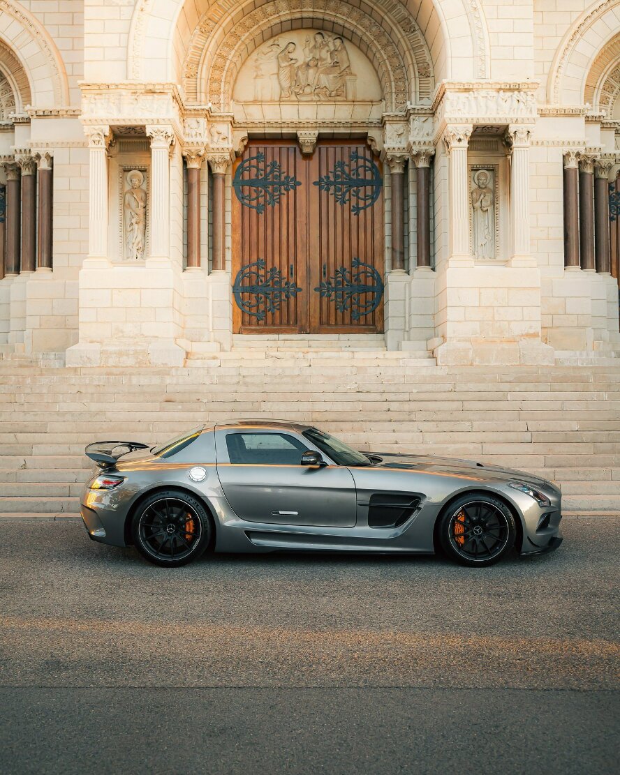 مرسدس بنز SLS AMG بلک سریز؛ کمیاب، خاص و کاملا طبیعی!