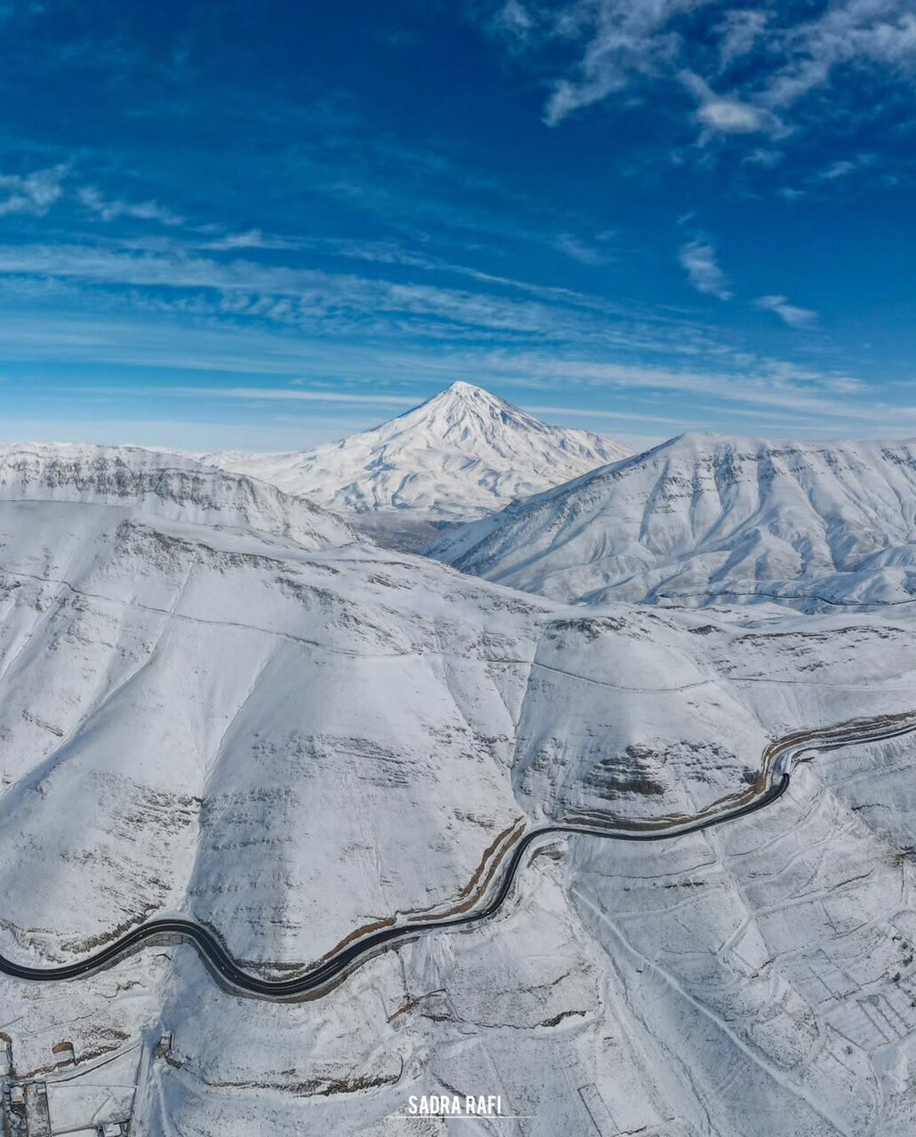 تصویری زیبا از دماوند برفی در روز جمعه | ببینید