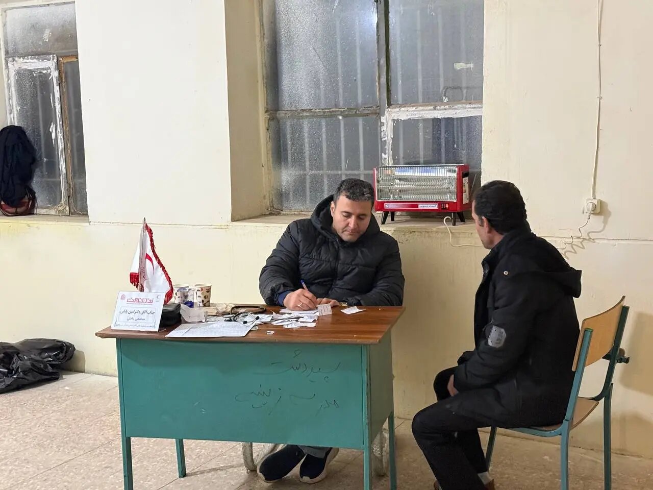 ارائه خدمات درمانی رایگان هلال احمر در مناطق کم برخوردار لرستان همزمان با آغاز «نذر خدمت ۸»