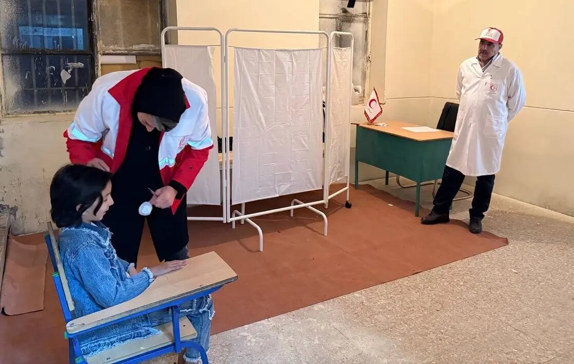 ارائه خدمات درمانی رایگان هلال احمر در مناطق کم برخوردار لرستان همزمان با آغاز «نذر خدمت ۸»