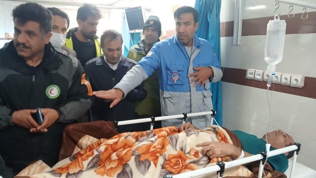 اعزام بالگردی ۵ مصدوم حادثه واژگونی اتوبوس تهران _ یاسوج به اصفهان