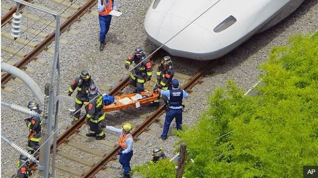 واژگونی یک قطار سریع‌السیر در شمال ژاپن