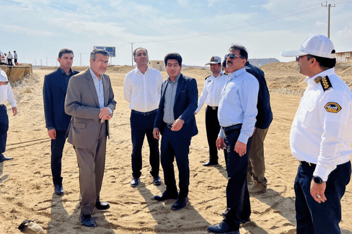 نریمانی: قرارداد پیمانکار در صورت ایمن نشدن محور ساحلی قشم فسخ میشود