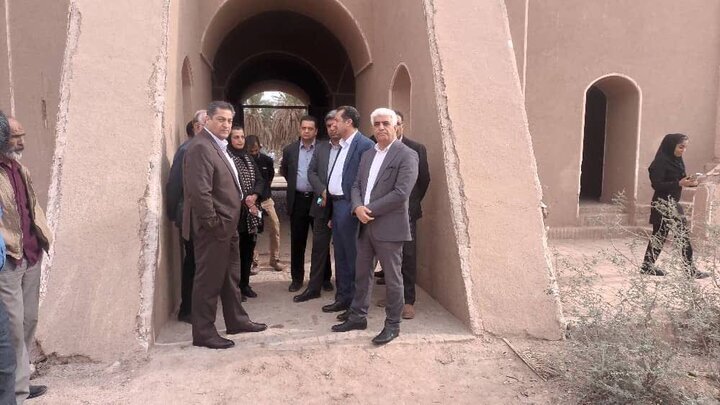 معاون استاندار کرمان: روستای شفیع آباد قطب گردشگری کویری ایران شود