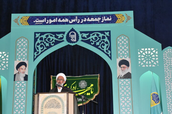 حضرت فاطمه (س) مصداق کامل فزونی کوثری در قرآن است