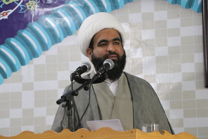 امام جمعه رودان: مکتب فاطمی الگوی کامل زن مسلمان است