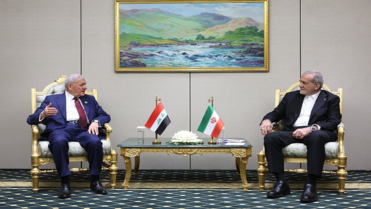 پزشکیان: تکمیل پروژه ریلی بصره-شلمچه از اولویتهای اصلی ایران برای گسترش روابط با عراق است