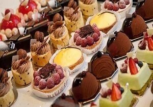 کمبودی در عرضه شیرینی نداریم/ قیمت شیرینی تابع عرضه و تقاضا