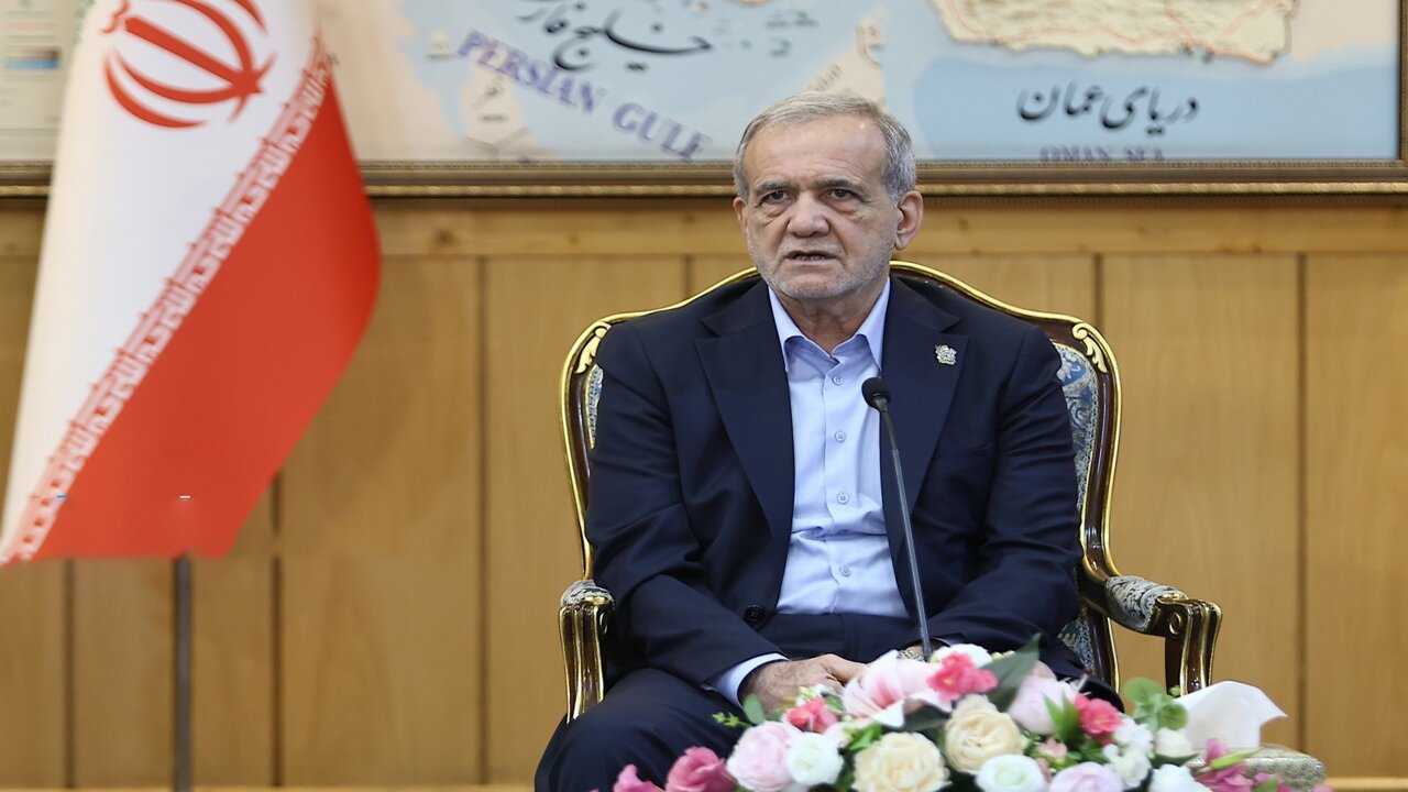 پزشکیان: سفربه قزاقستان و ترکمنستان دستاوردهای خوبی داشت/ تقویت روابط صمیمی با همسایگان