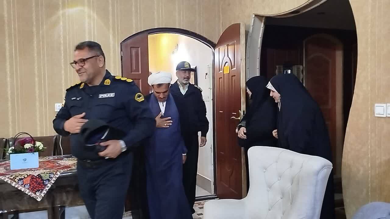 گرامیداشت روز مادر توسط فرمانده انتظامی نیشابور از خانواده شهید سردار احمدرضا رحمتی
