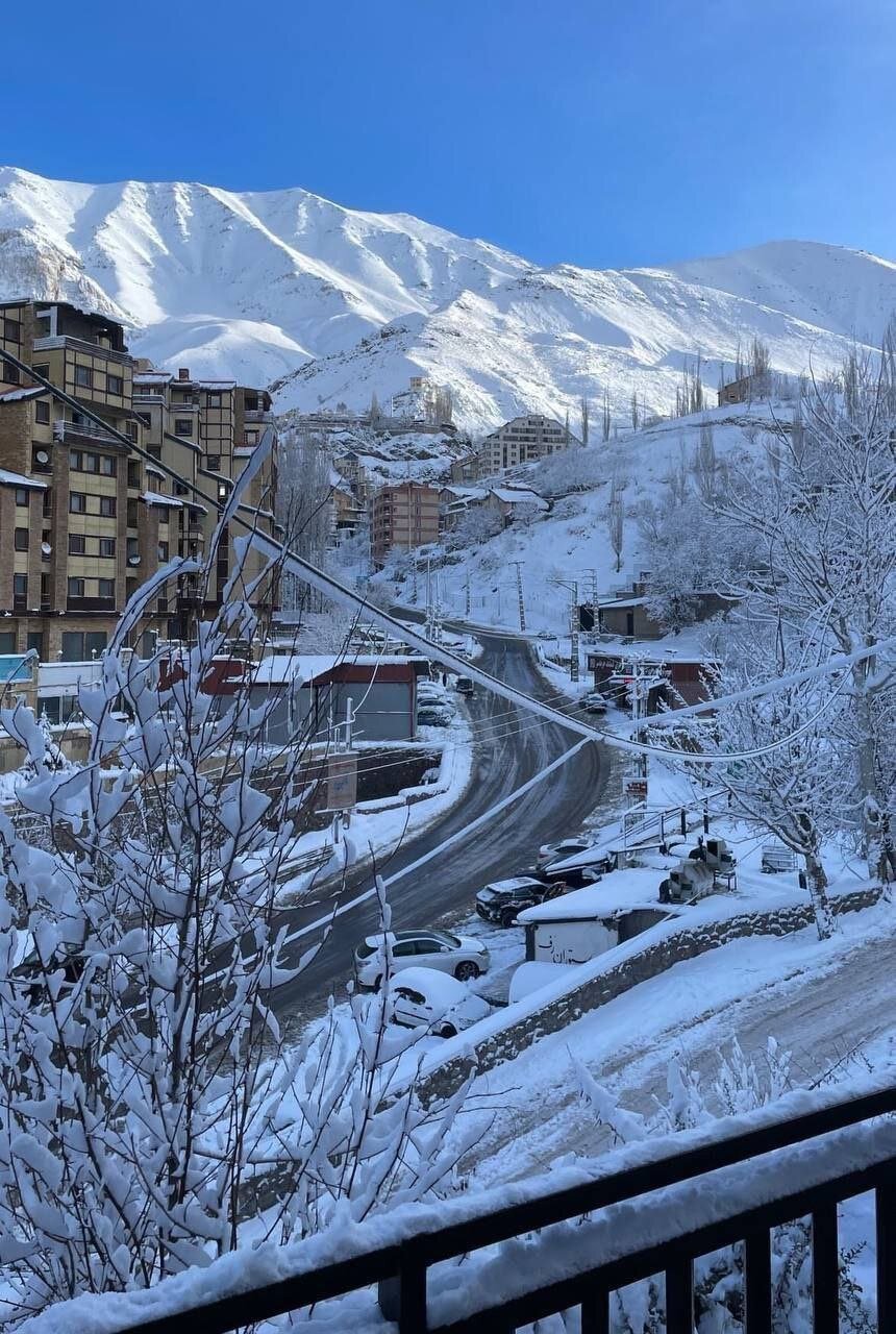 بارش سنگین برف پاییزی در شمشک