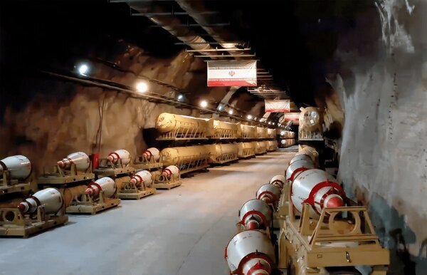 کابوس متحرک اسرائیل در دستان سپاه | چگونه موشکهای جدید ایران «نامرئی» و «آنی» شدند؟ | نشریه اسرائیلی: خسارت خاصی به برنامه موشکی ایران وارد نشده