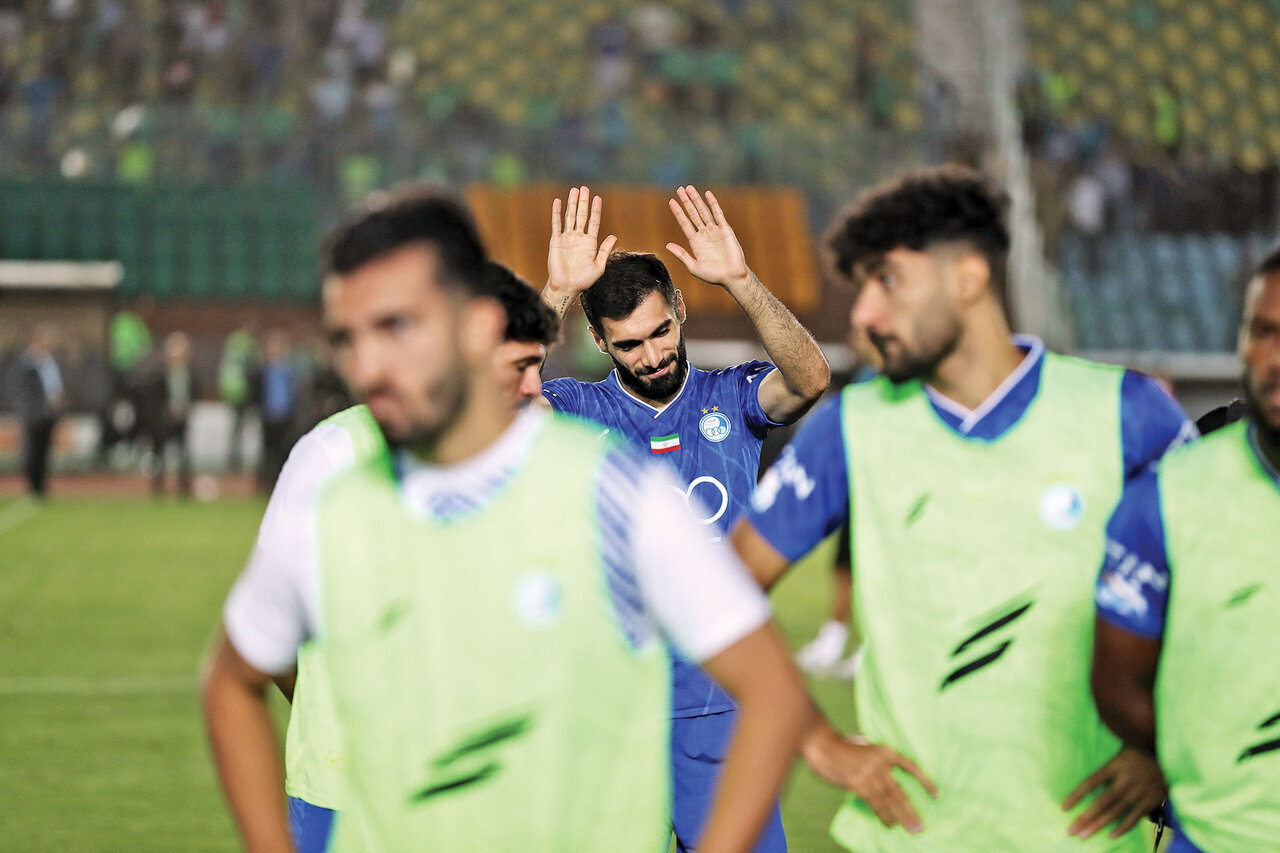 بازیکن استقلال: فقط می خواهم جدا شوم | جلسه مهم امروز با مدیران باشگاه؛ مقصد احتمالی