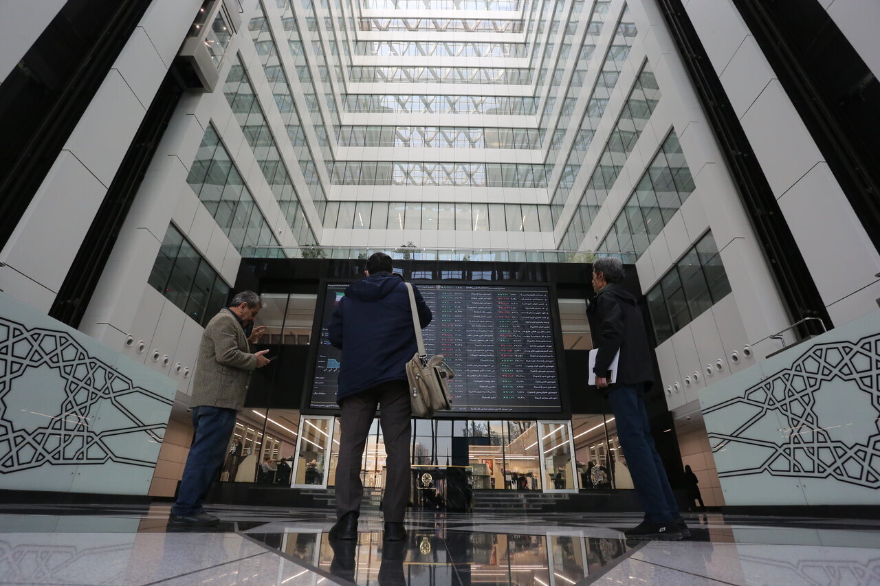 ورود پرقدرت نقدینگی به بازار سهام | بورس تا کجا رشد می کند؟