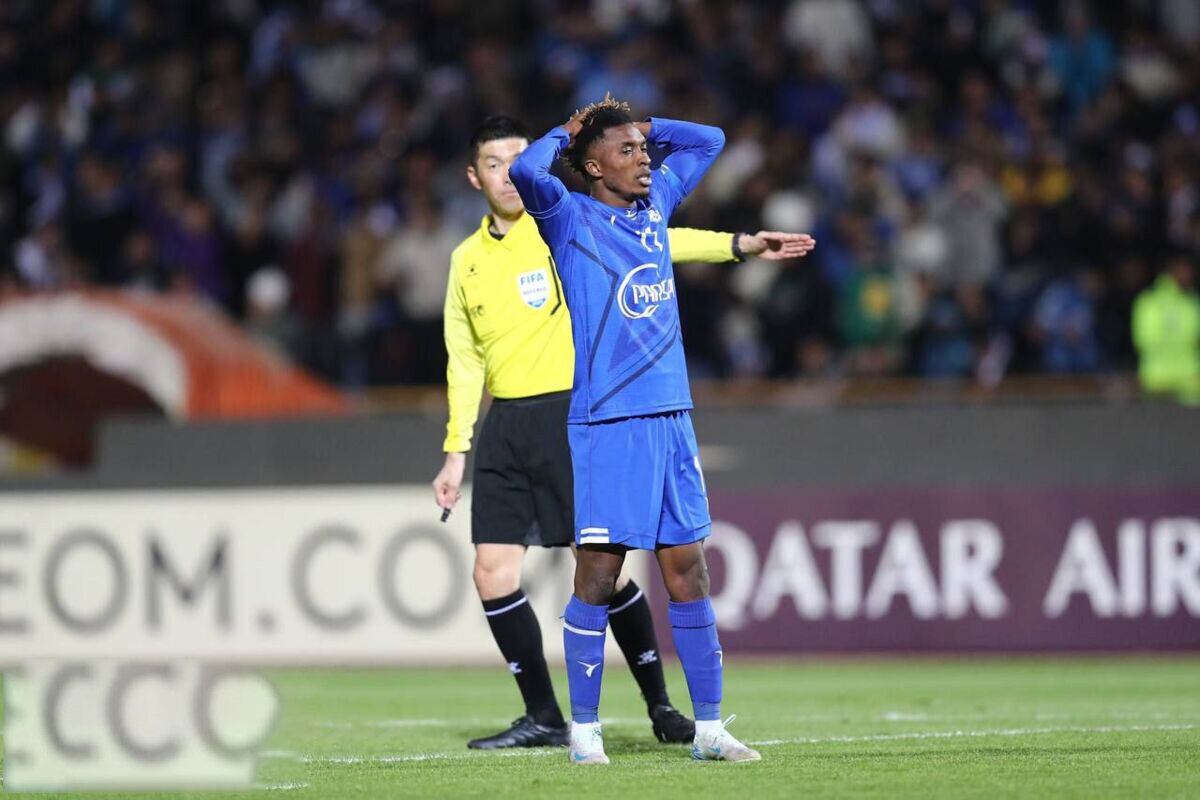 مهاجم استقلال تمرینات ویژه را آغاز کرد | کوجو به استقلال بازمیگردد؟