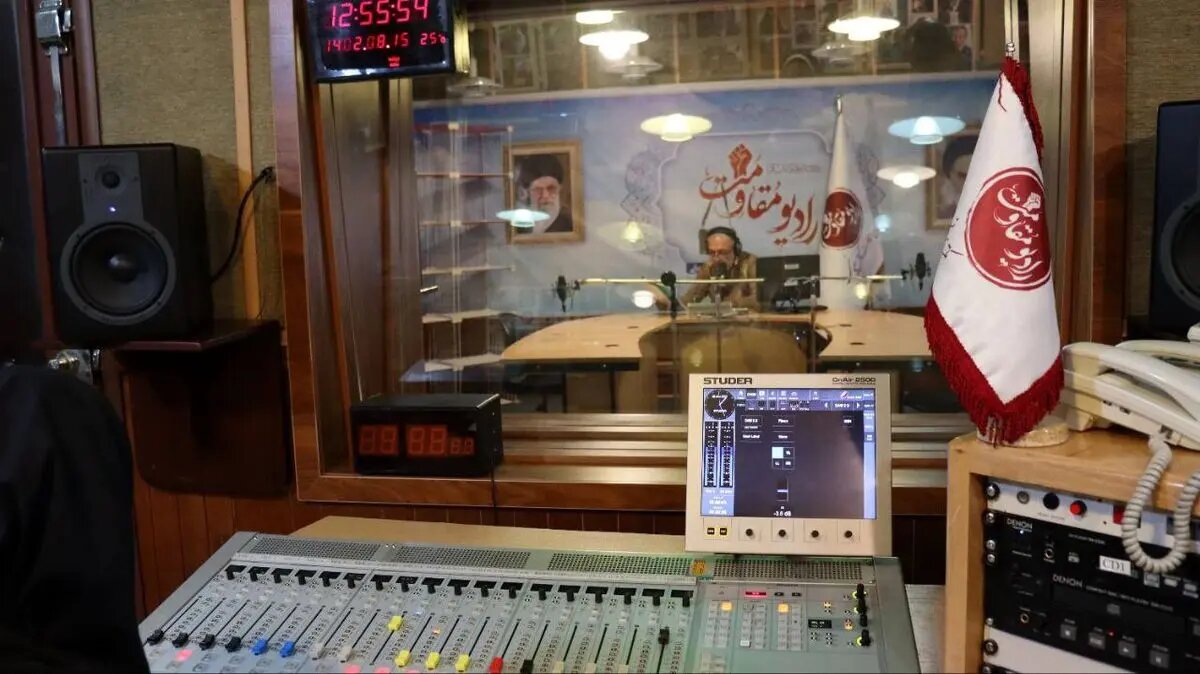 رادیو مقاومت اول دیماه ششمین سال فعالیت خود را آغاز میکند