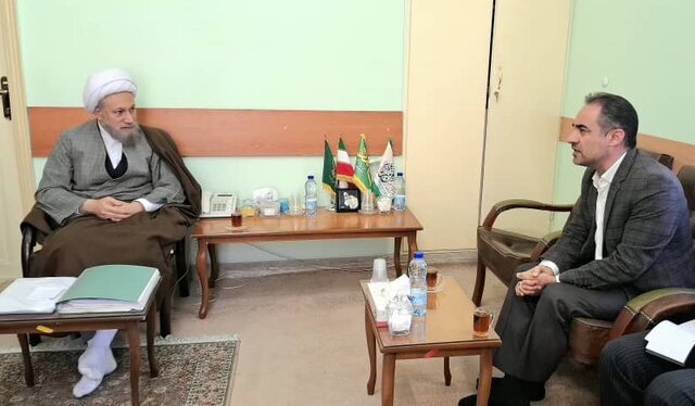 امام جمعه شیراز: ارتقای بهرهوری در تولید و صنعت به صورت جدی دنبال شود