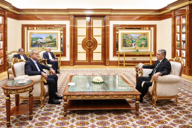 تجویز نسخه «گفتوگوی برابرِ» پزشکیان برای صلح منطقهای و جهانی