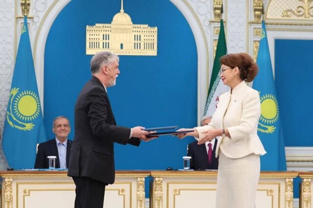 وزرای فرهنگ ایران و قزاقستان چه تفاهمنامهای امضاء کردند؟