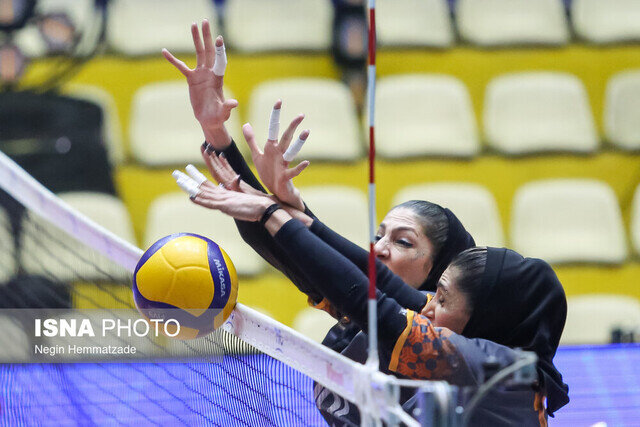 صدرنشینی دختران سایپا و شهرآرکا در لیگ والیبال