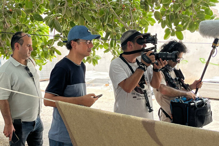 روایت رنج جمعی زیر سایه توسعه؛ «زیر درخت لور» چه می‌گذرد؟