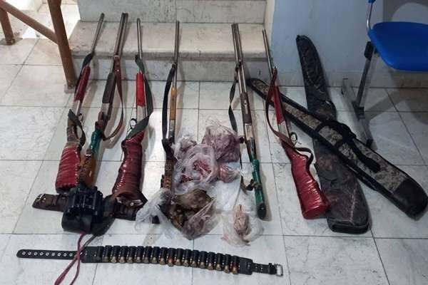 کشف ۱۴ سلاح شکاری و ۵۶ لاشه جانوری در عملیات محیطبانان مازندران