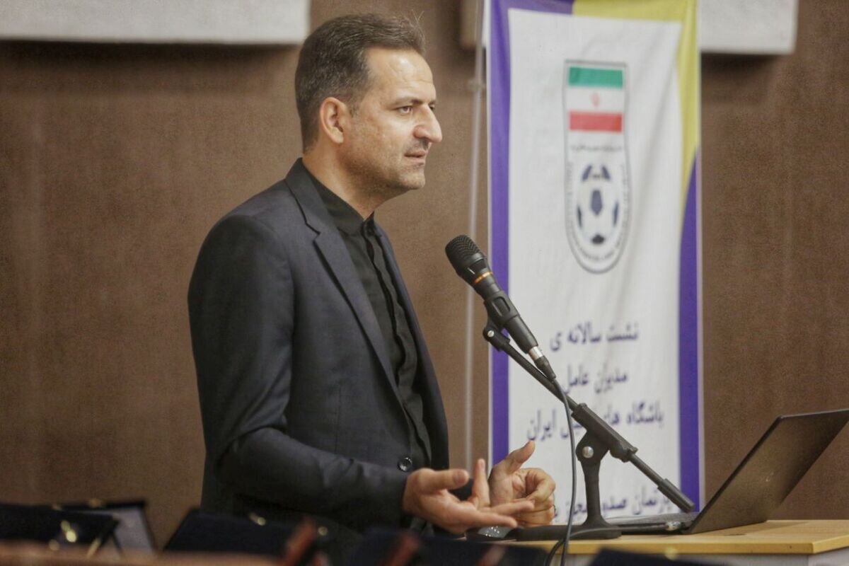 زارعی: باشگاههای فوتبال نباید در رشتههای دیگر فعال باشند