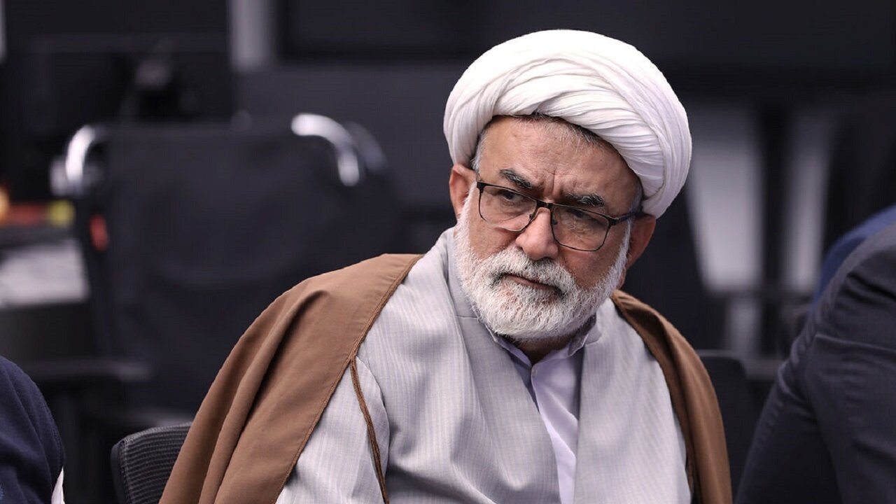 پالایشگاههای آدیش و سیراف تا آخر سال وارد مدار تولید بنزین میشوند