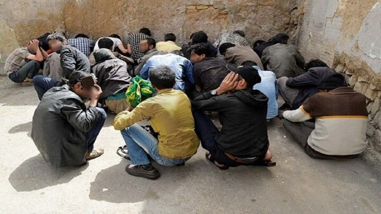 جمع آوری ۳۲۱ معتاد متجاهر در اردبیل