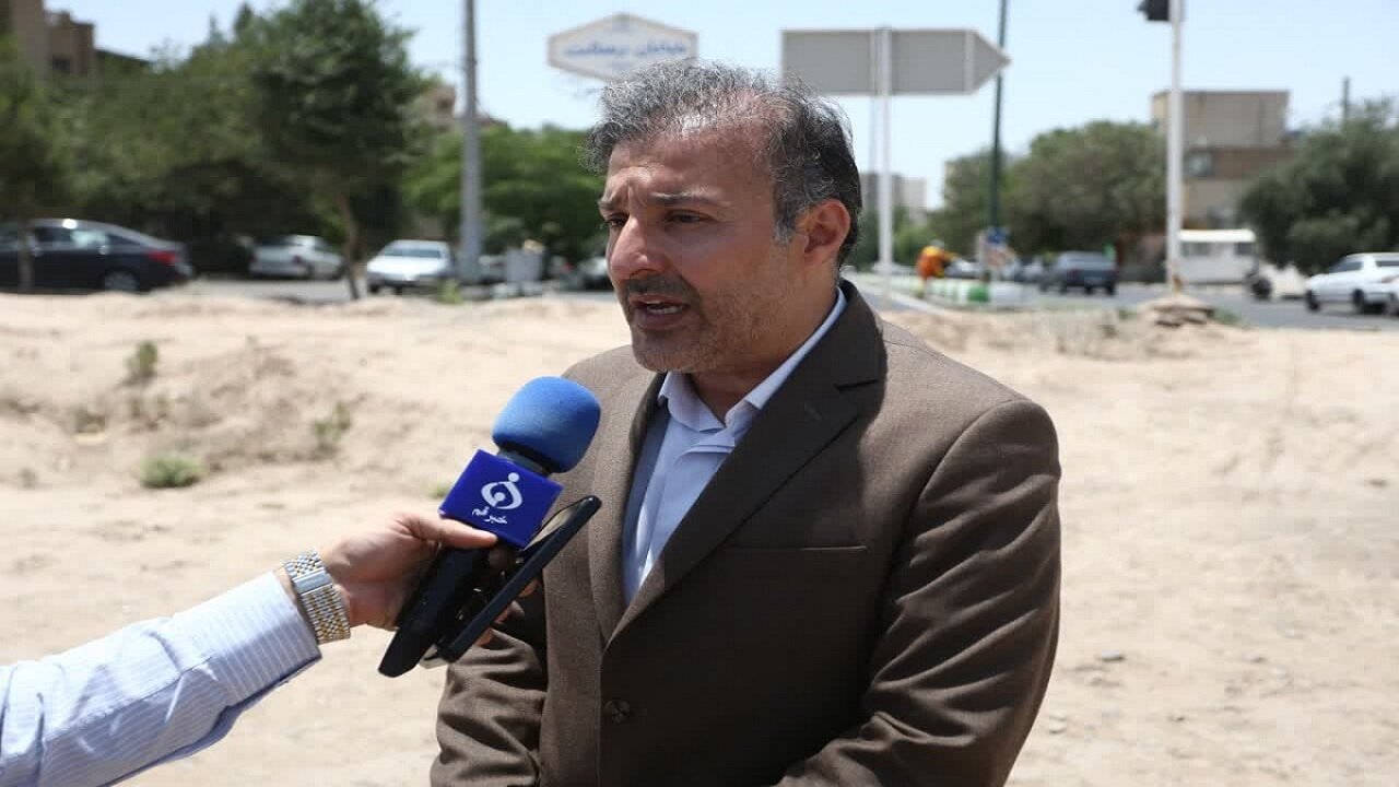 آغاز تبدیل ریل متروکه قم به فضای سبز با اعتبار بیش از ۱۰۰۰ میلیارد ریال