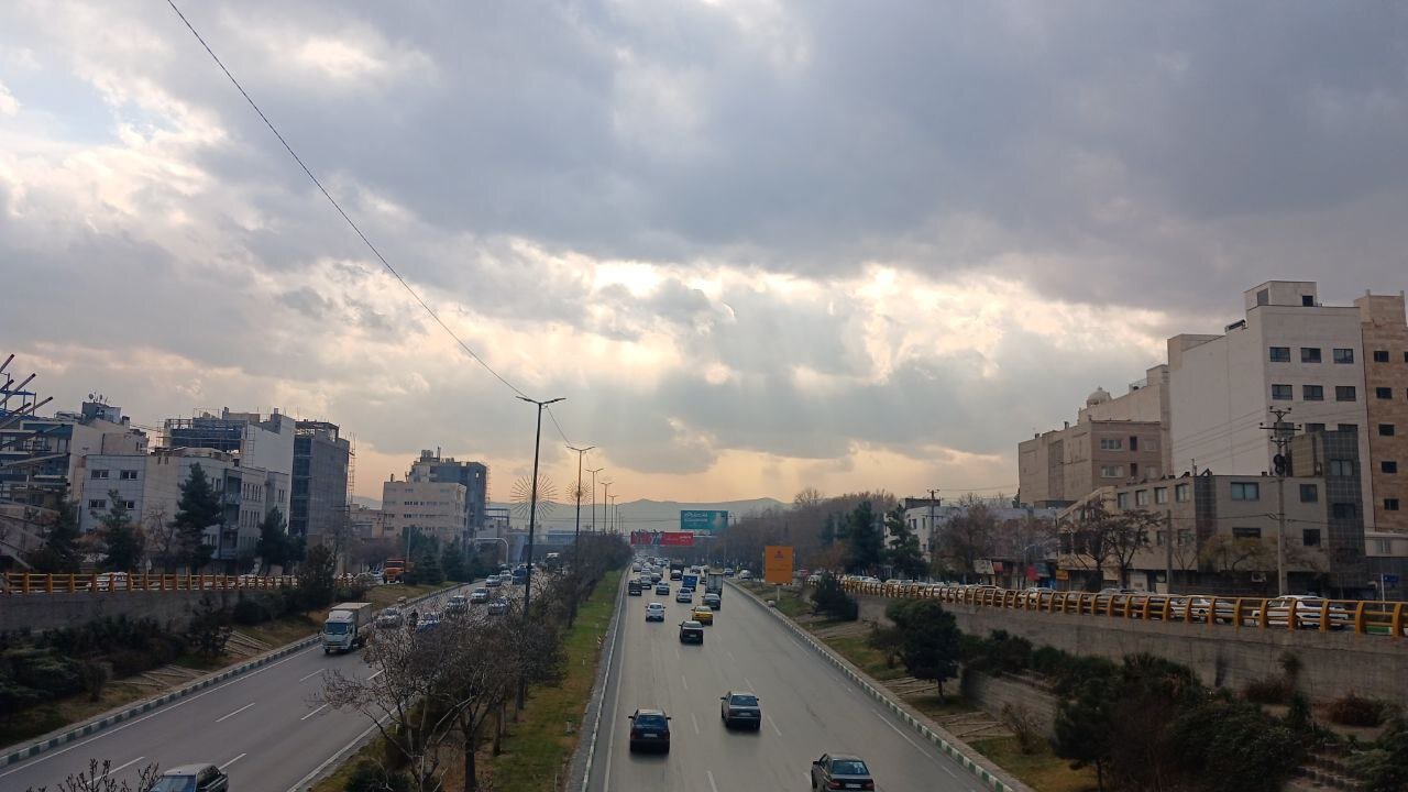 زیبایی ابرها در آسمان امروز مشهد