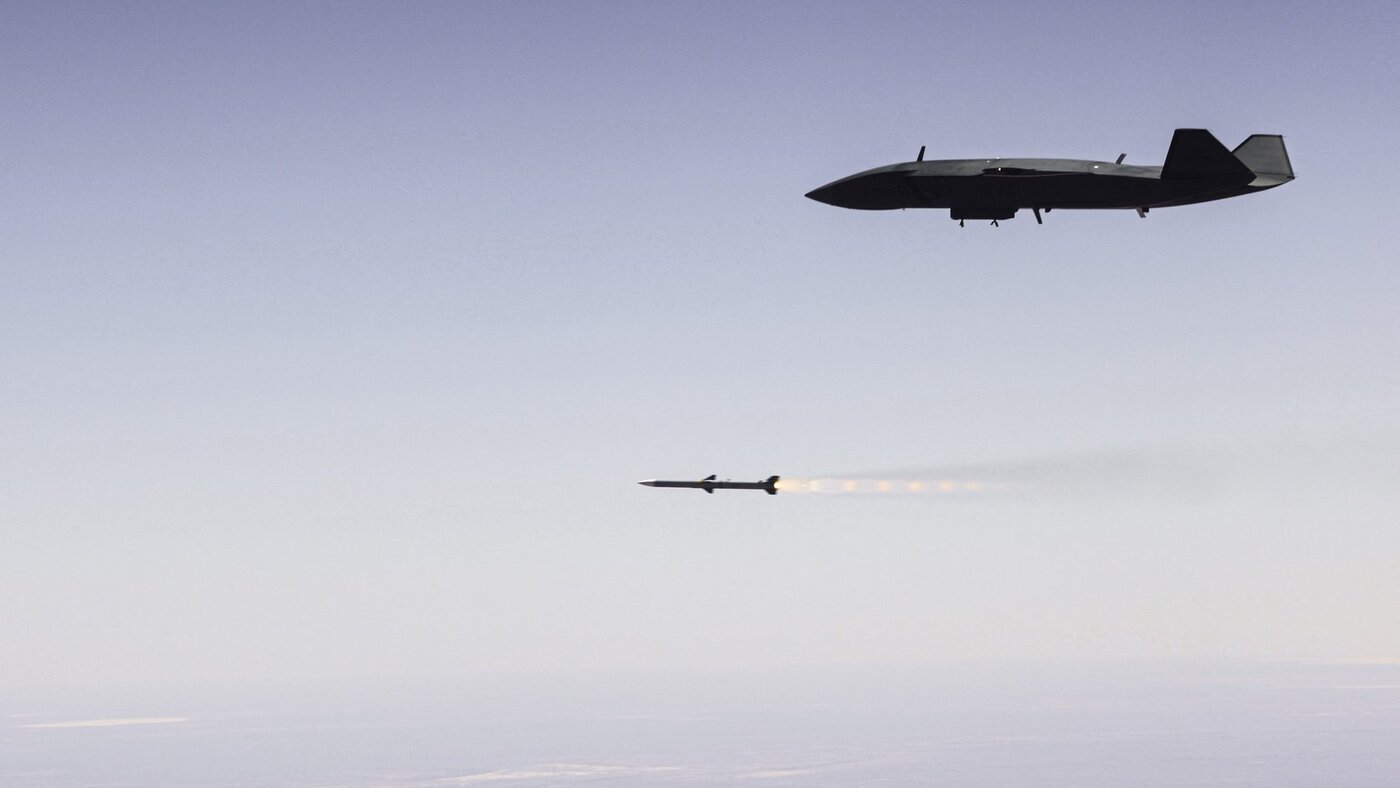 شبح خفاش یا پهپاد رادارگریز بوئینگ MQ-28A شلیک کرد