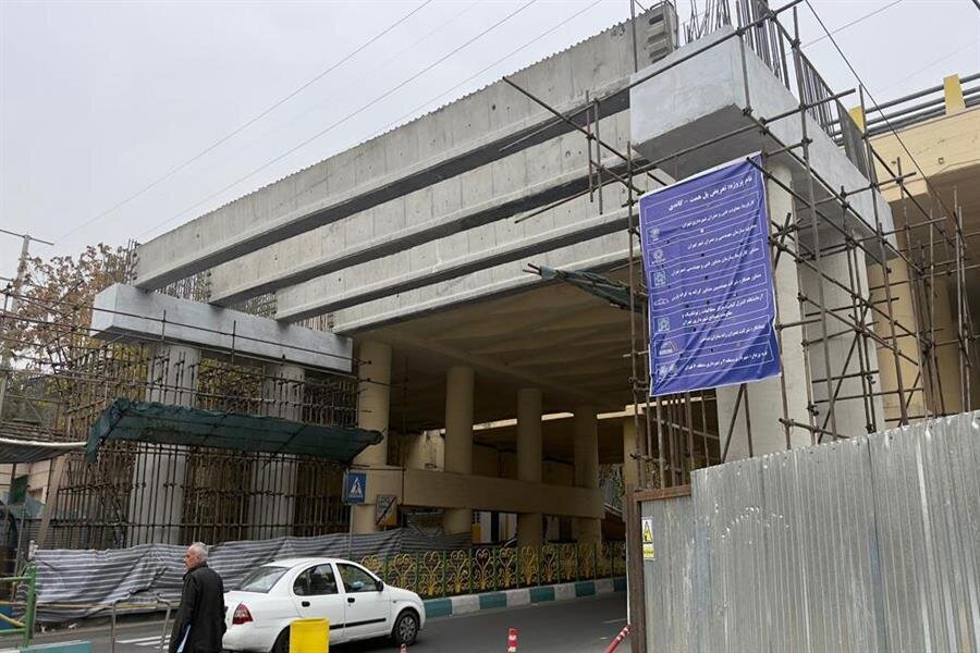 گلوگاه ترافیکی بزرگراه شهید همت رفع می شود