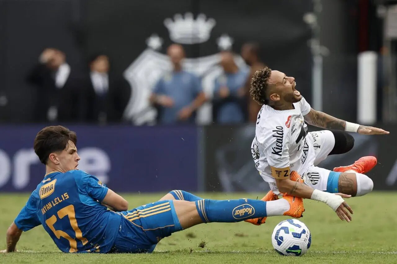 آیا نیمار میتواند خود را به آخرین جام جهانی با برزیل برساند؟