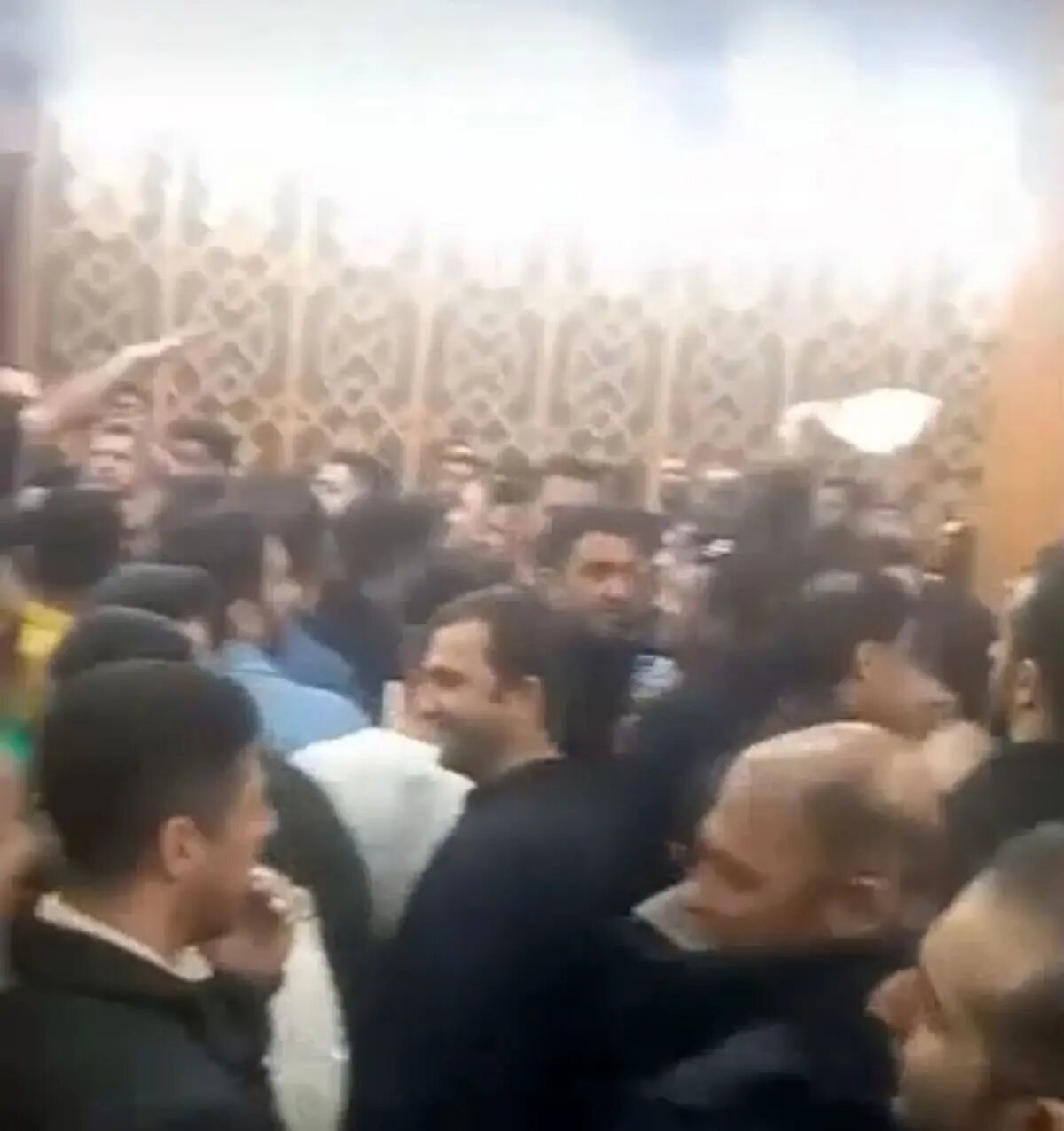 تجمع نانوایان اهواز مقابل استانداری خوزستان