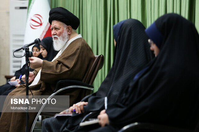 علمالهدی: بانوان مجاهدان خط مقدم جبهه رسانهاند