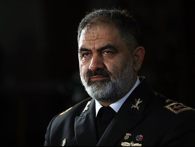 فرمانده نیروی دریایی ارتش: هنر ابزاری توانمند برای انتقال فرهنگ و اقتدار است