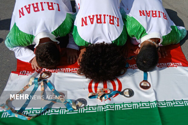 دخترانی که با عروسک آمدند و با مدال برگشتند/ «من با این ورزش زندهام»