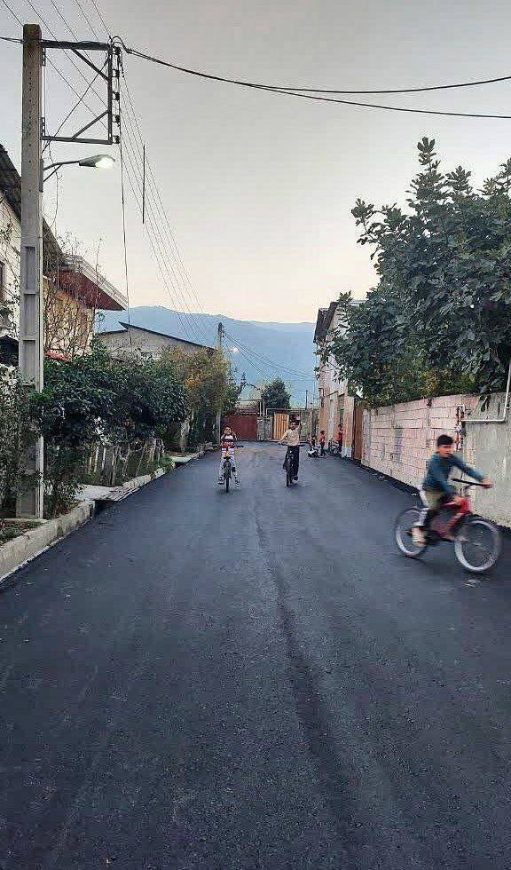 شادی کودکان روستاهای دشتی کلاته بندرگز از آسفالت کوچههای روستا