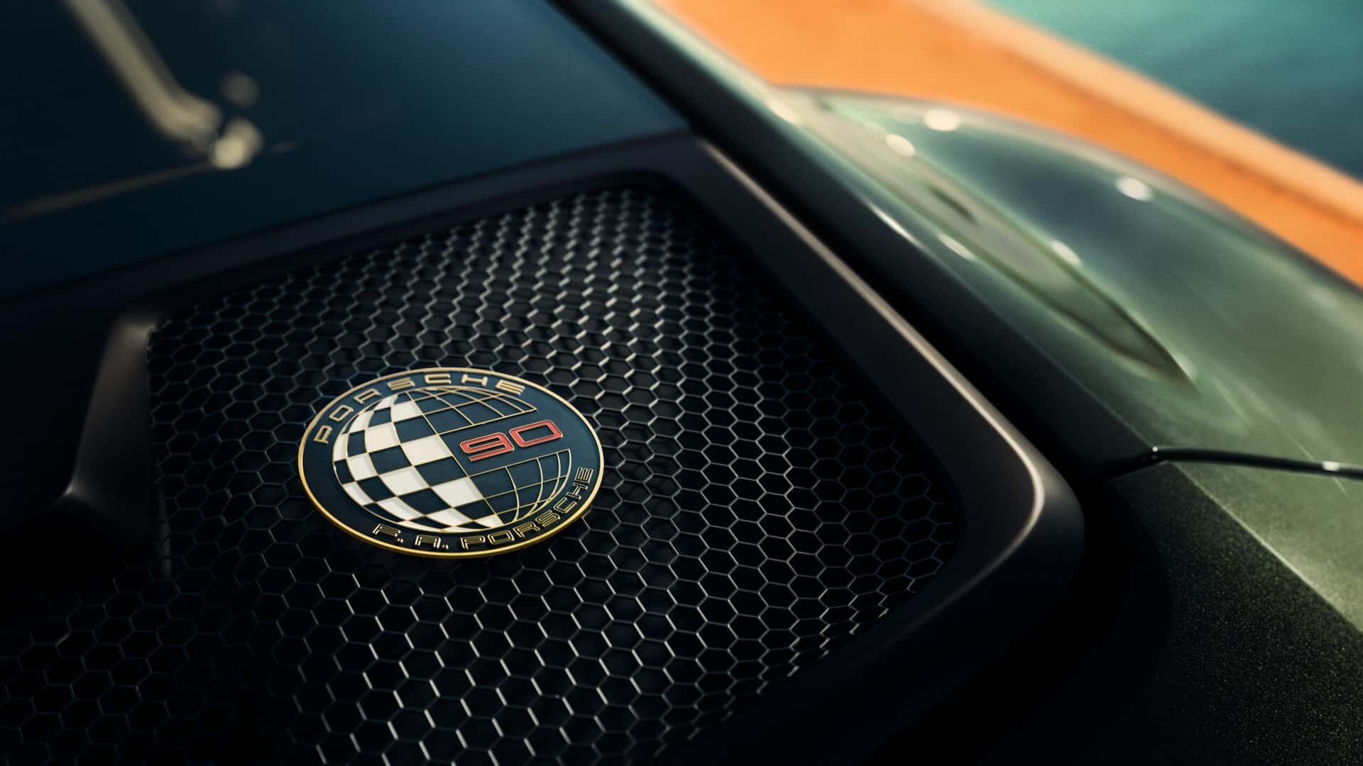 معرفی نسخه ویژه پورشه 911 GT3 به مناسبت تولد فردیناند پورشه