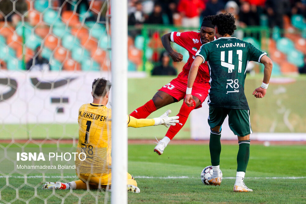 هفته چهاردهم لیگ‌برتر فوتبال ایران؛ پرسپولیس - آلومینیوم