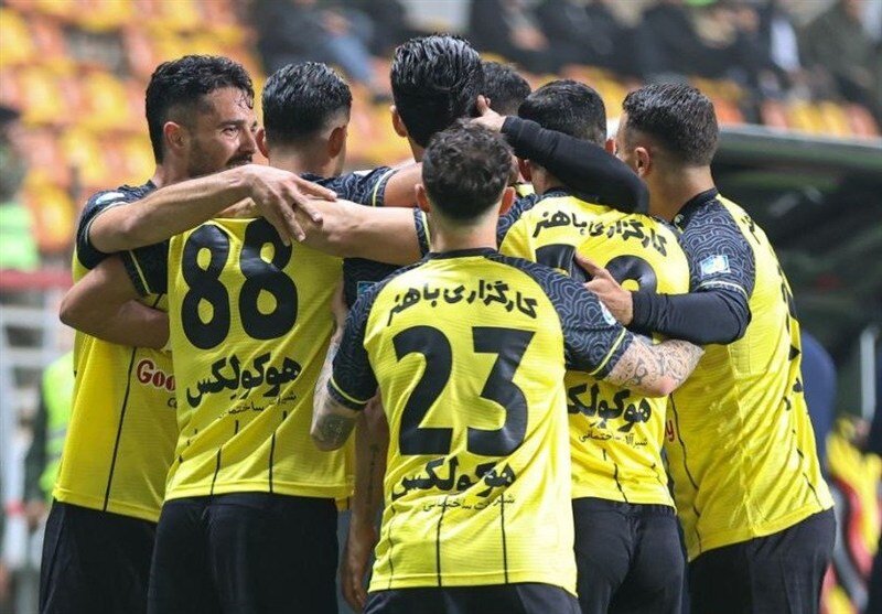 بازگشت سپاهان به صدر جدول با پیروزی در دربی فولادیها