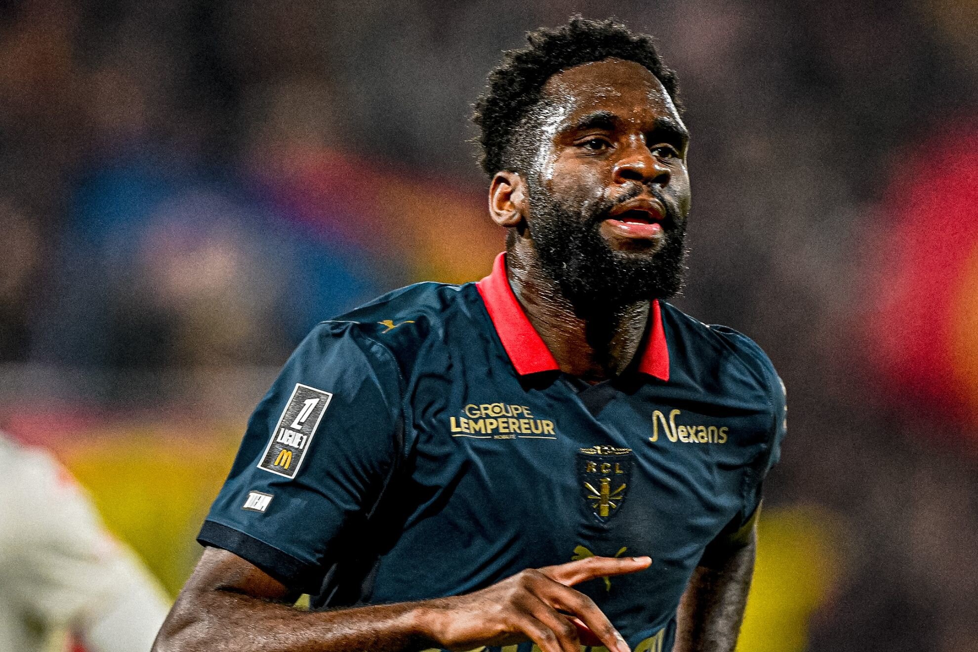 پنجه در پنجه انریکه و میلیاردرهای پاریس!