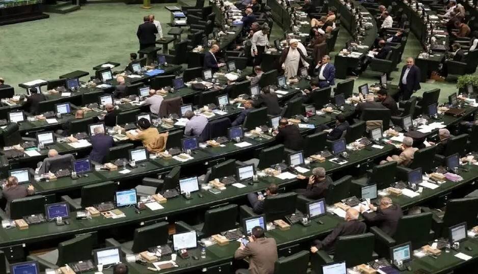 اصرار بر قانون حجاب؛ لجاجت در میدان نزاع سیاسی 