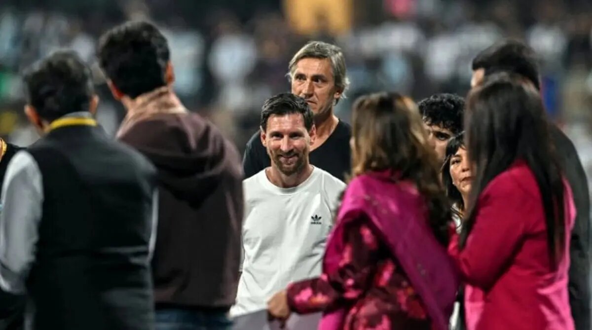 ورود مسی به دهلی به دلیل مه تأخیر خورد