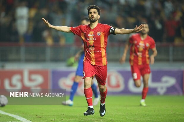 مطهری: اخراج گلمحمدی ناباورانه بود؛ داور چهارم کم تجربگی کرد