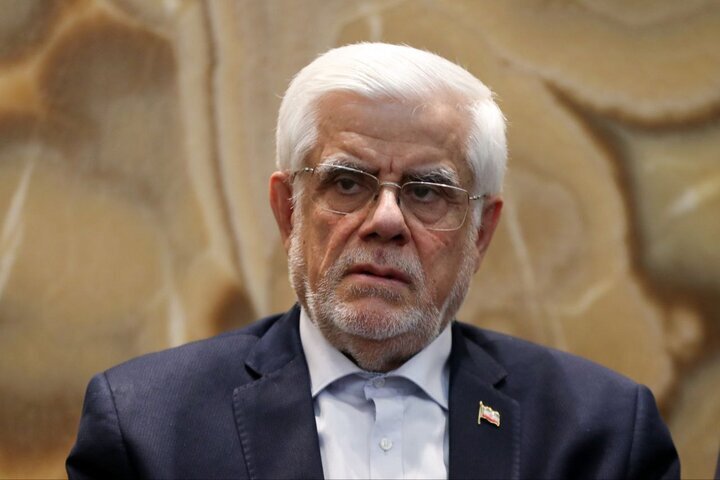 عارف: دولت از شرکتهای دانش بنیان حمایت میکند