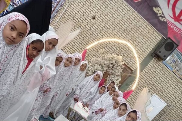برگزاری جشن تکلیف دختران پایهسومی در دلگان