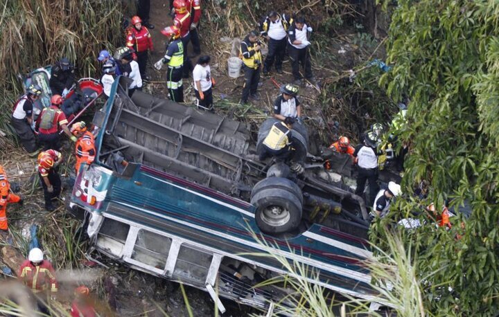 ۱۷ کشته در پی سقوط اتوبوس به دره در شمال غربی کلمبیا